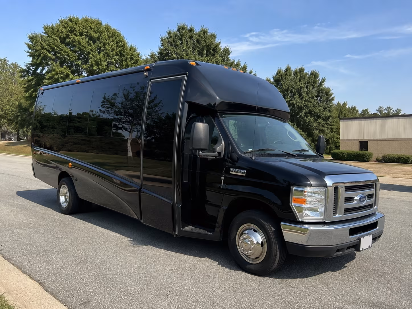 idahofallscharterbuscompany com is ready to help you get to craters of the moon