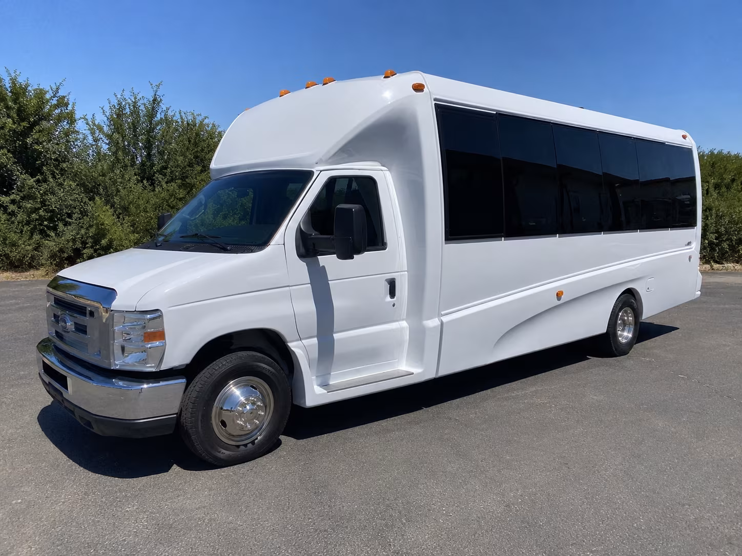 moscow concert bus rentals for groups and fans