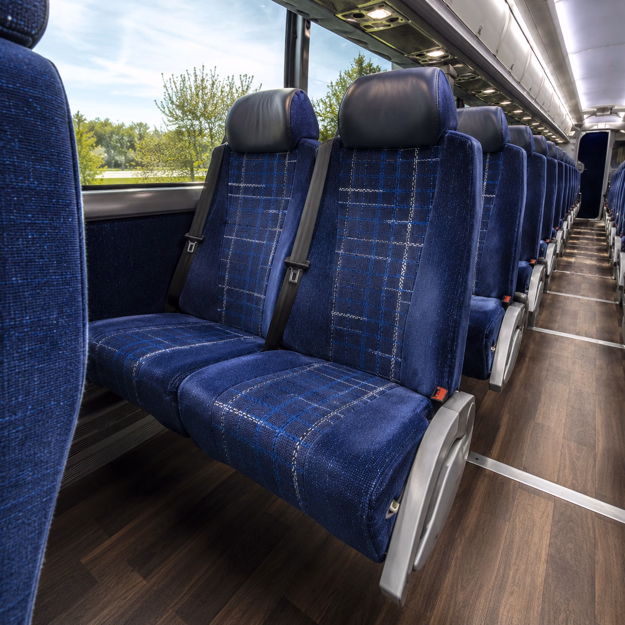 moscow prom charter bus rentals in moscow